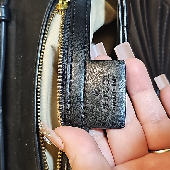 Beautiful!! bag, excellent condition except for some marks on back as shown - Picture 10 of 12